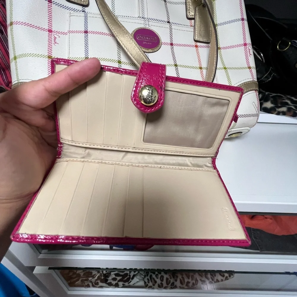 Coach wallet - Picture 2 of 5